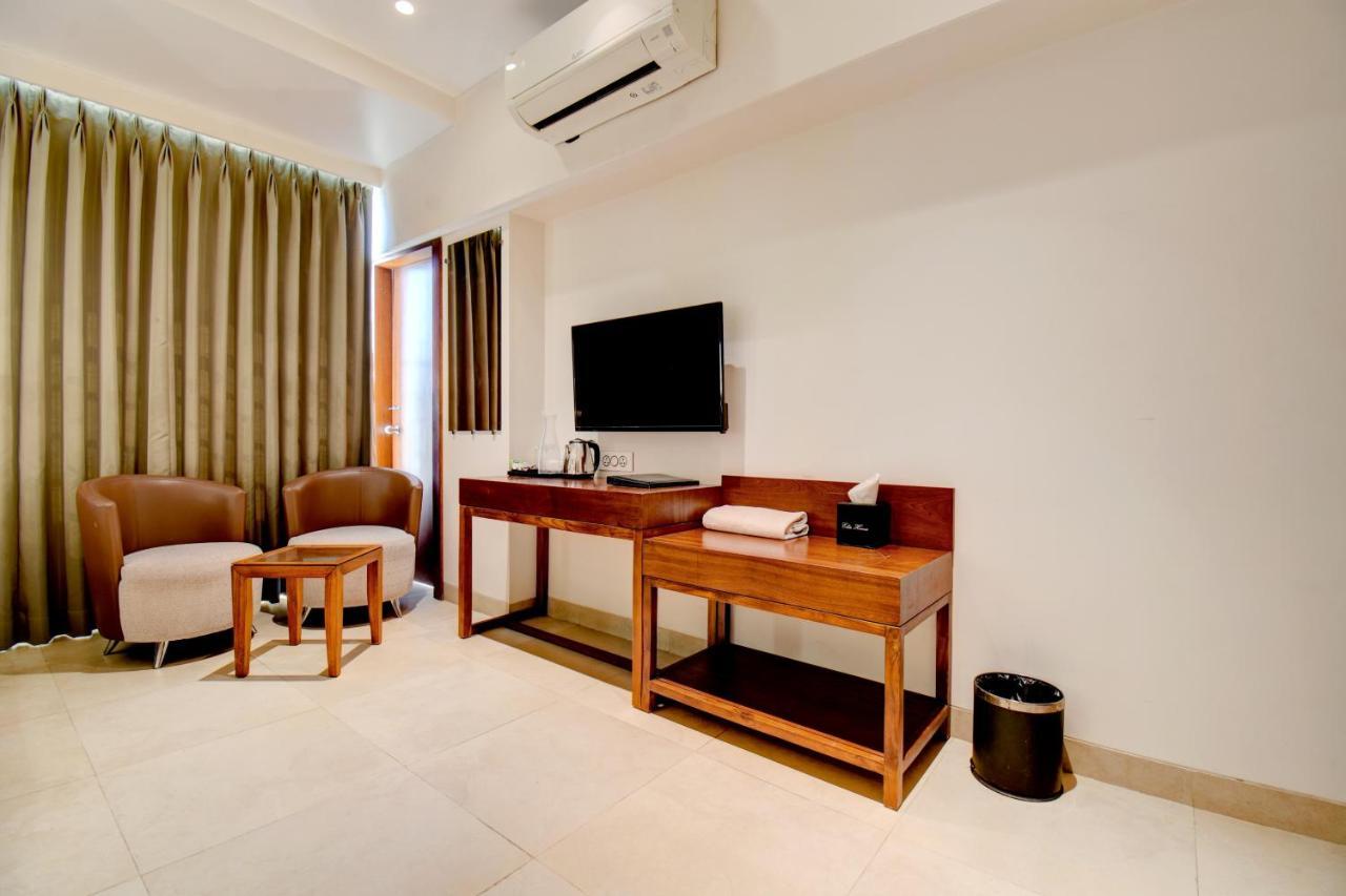 L P Regency, 3* Pune