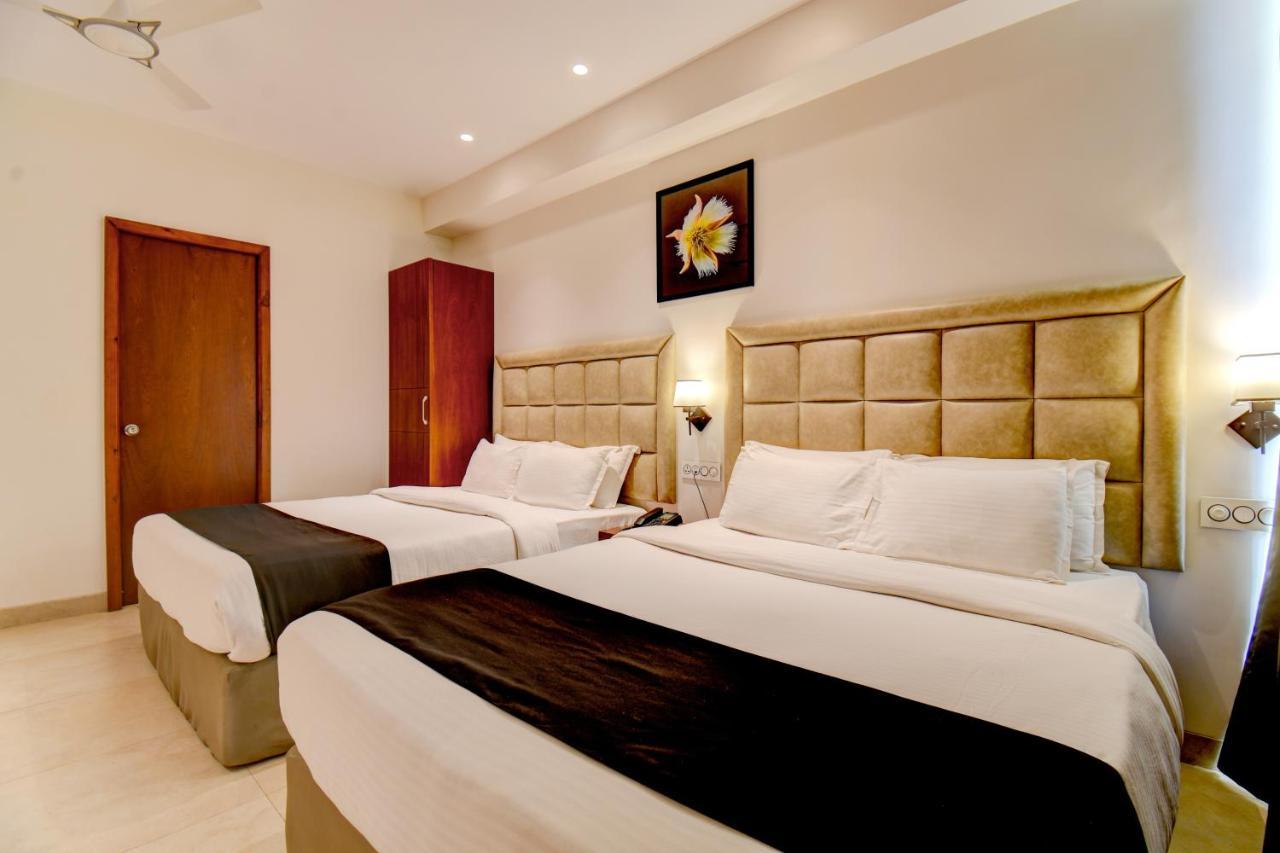 L P Regency, 3* Pune
