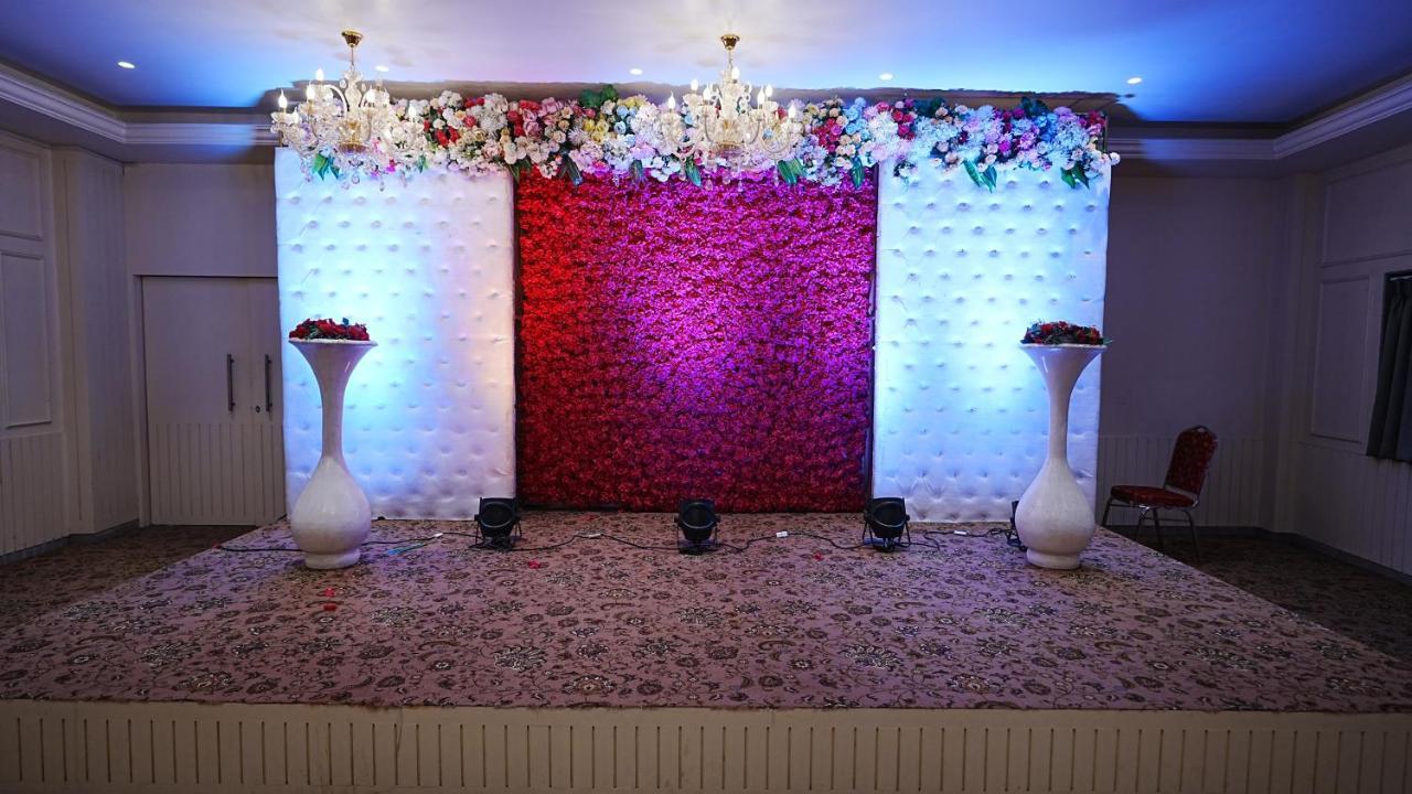 L P Regency, Hotel