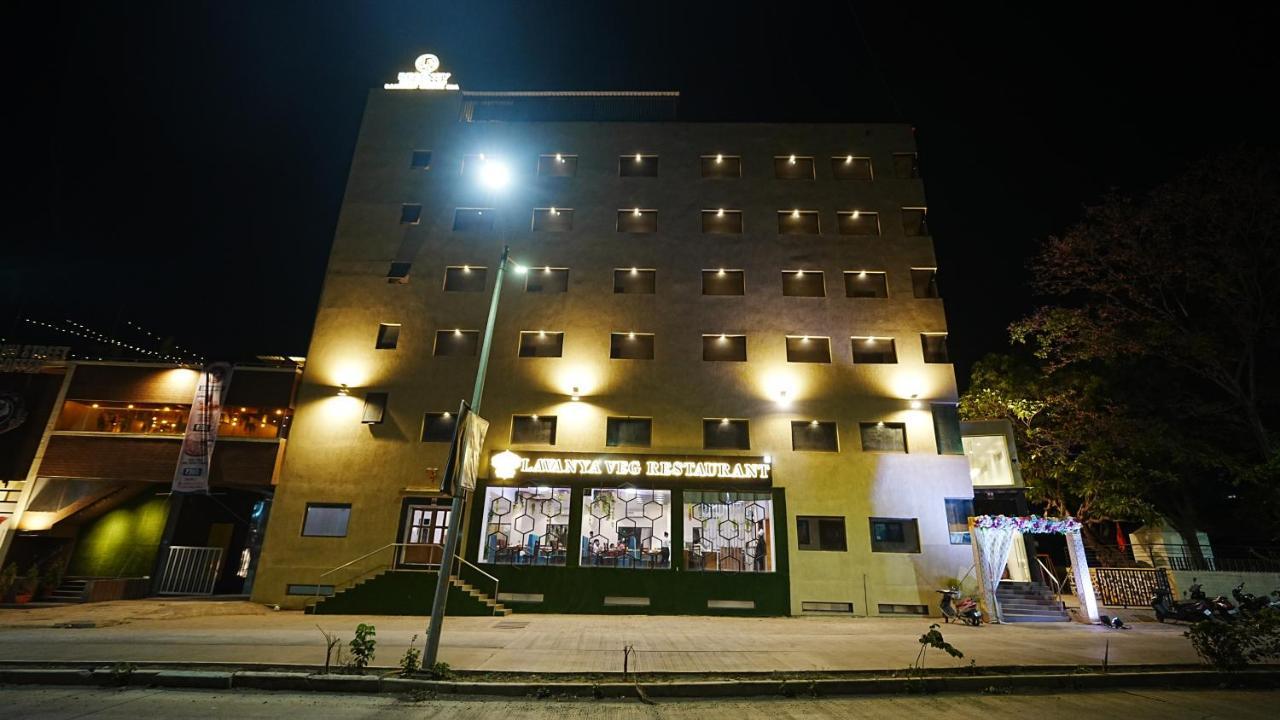 L P Regency, 3* Pune