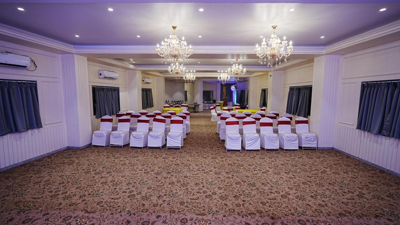 L P Regency, Hotel Pune